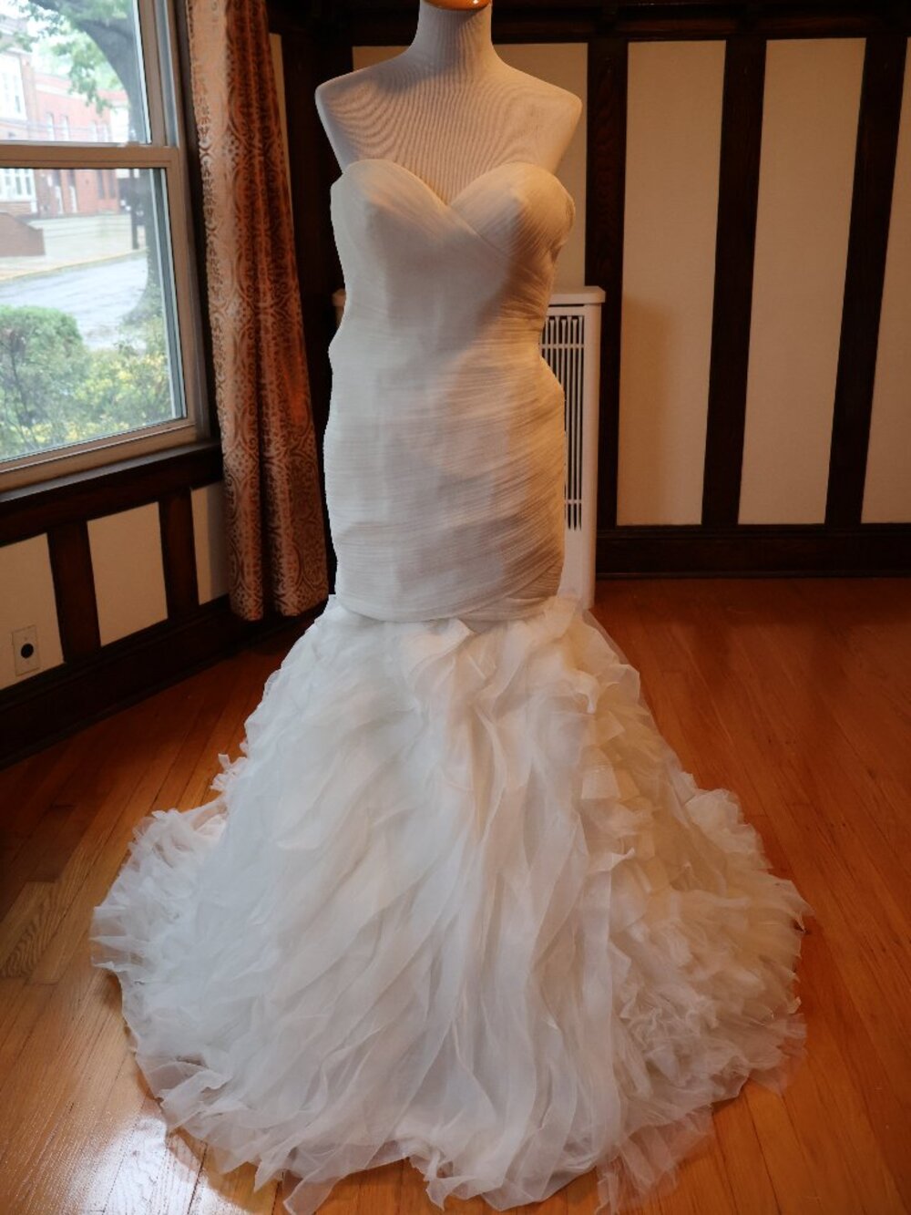 Pronovias Wedding Dress
